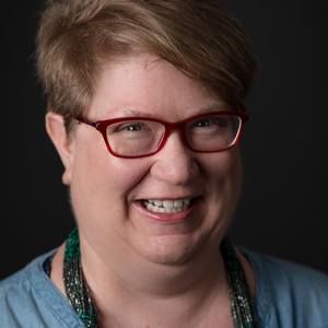 Meet your Posher, Julia